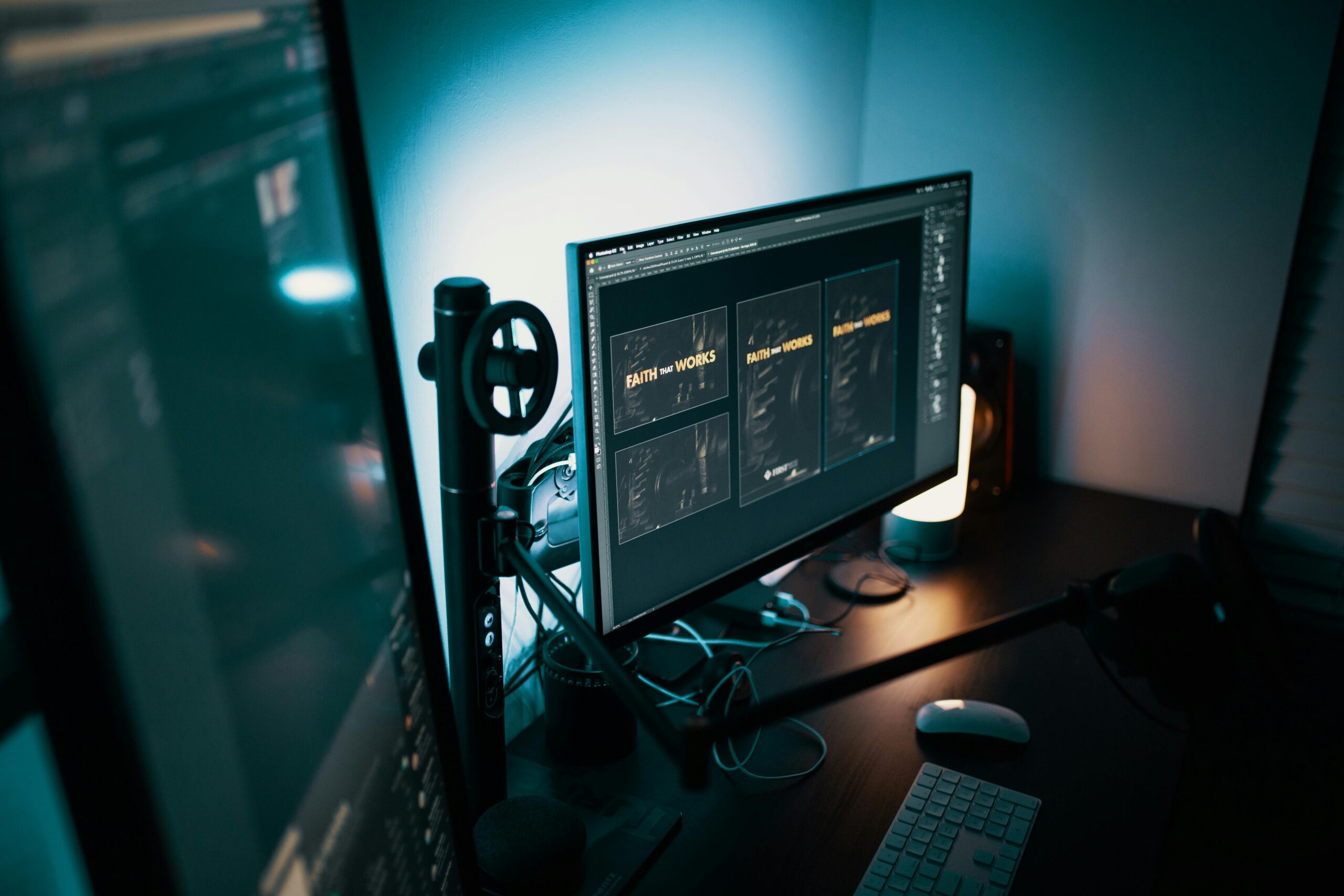 Pros and Cons of Buying a New Monitor
